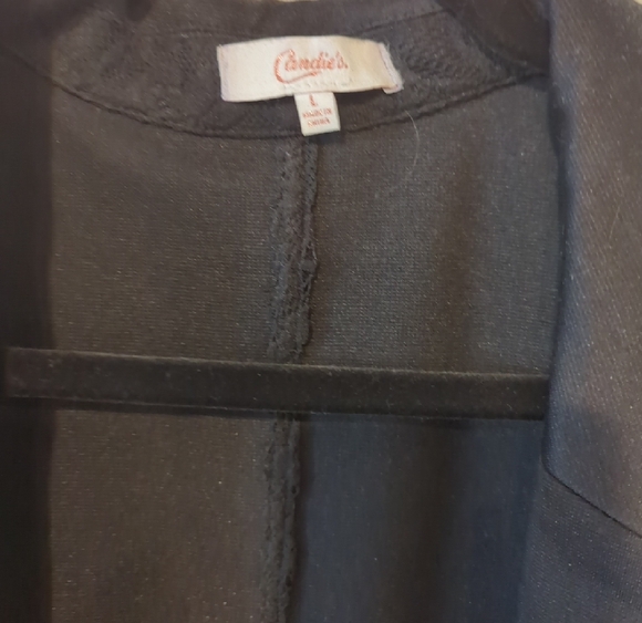Candies Cropped Open Front Black Blazer, Size Large - Picture 2 of 5
